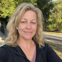 Maya R., 49